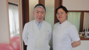 有資格者二人で施術しています。